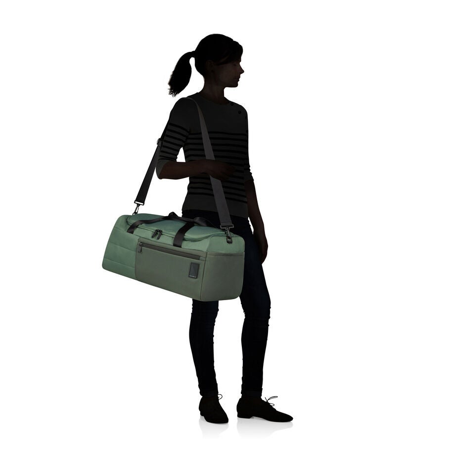 Samsonite Vaycay Duffle (20.5") in the color Pistachio Green. image number 8